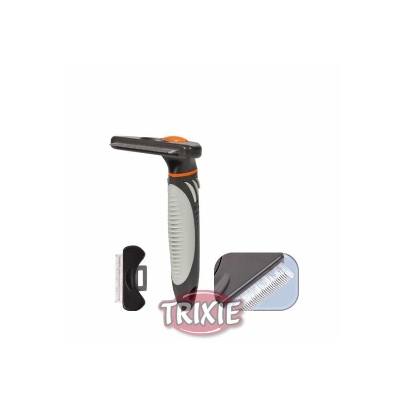Trixie Carding Striegel
