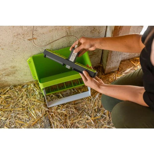 Kerbl SmartCoop Futterdosierer mit Füllstandssensor